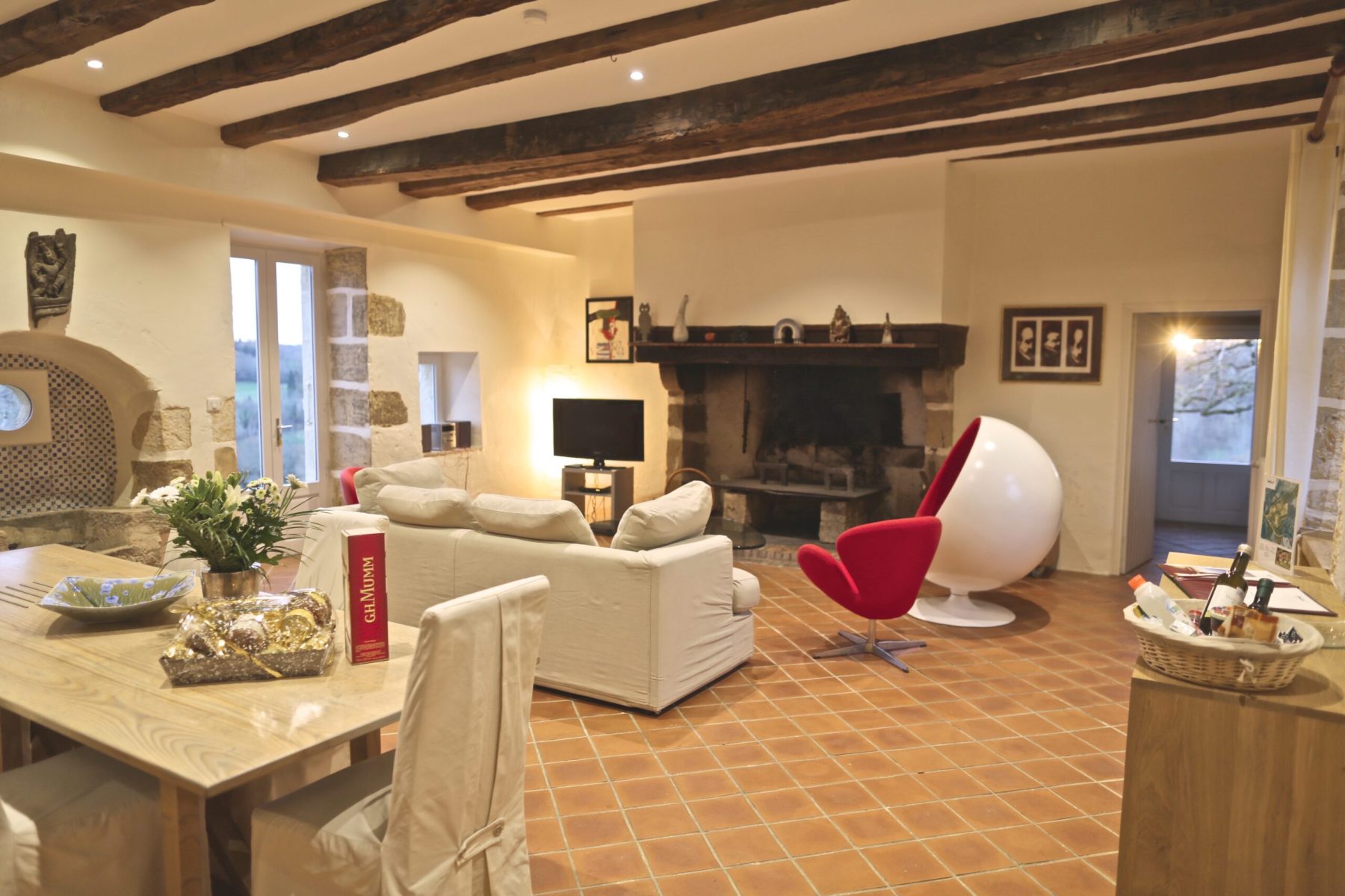 Montagenet -Gîte Acacia - Salon (3)