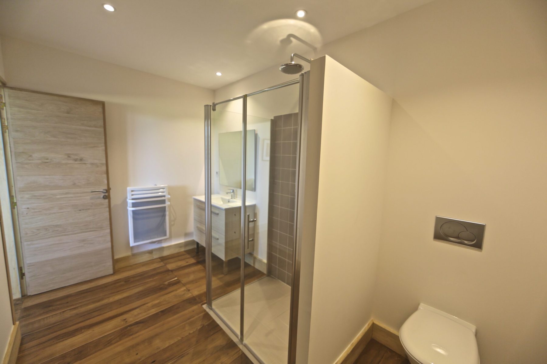 Montagenet - Salle de douche 3 (R-1) du gîte Lotus