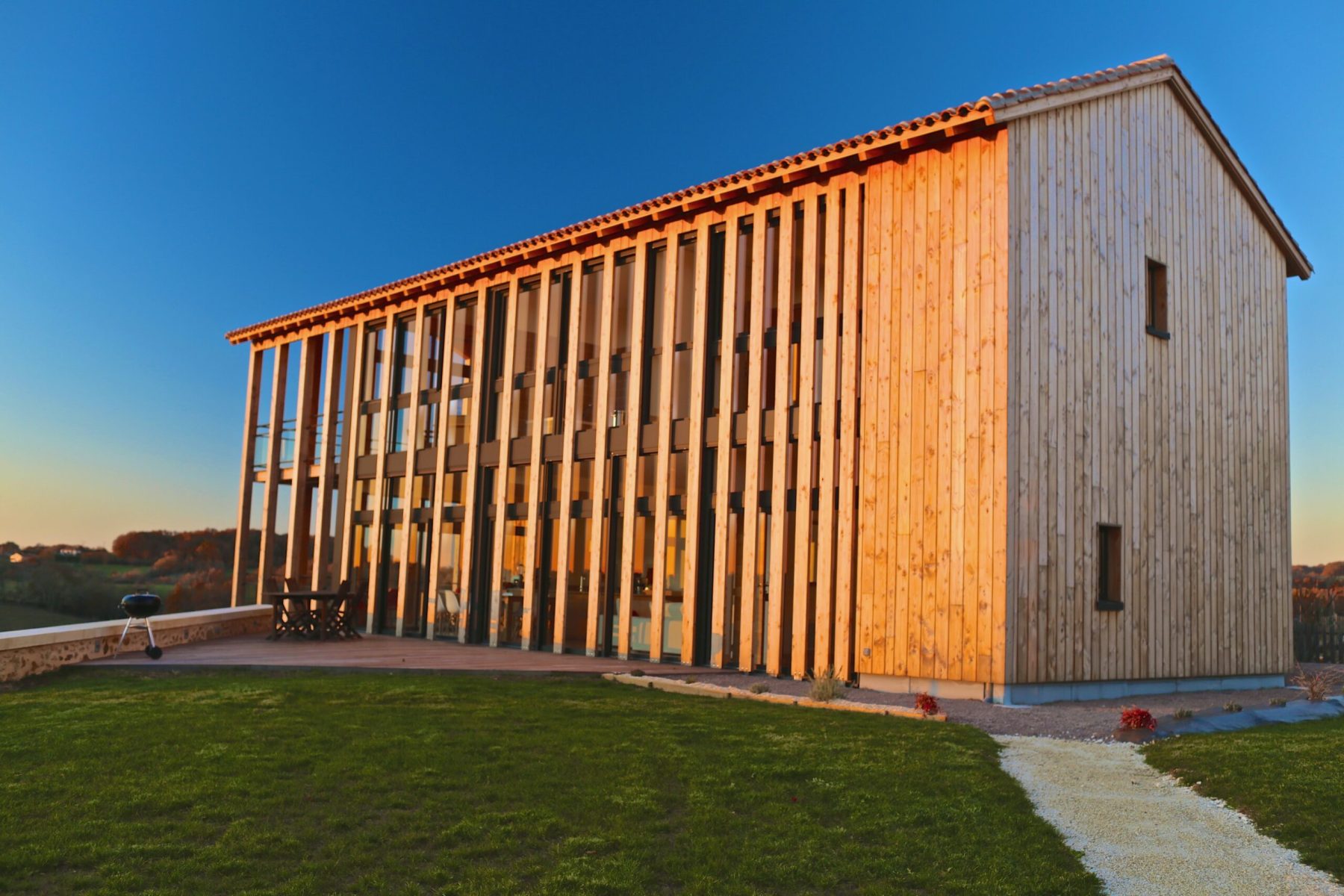 Montagenet -Gîte Lotus - Vue extérieure côté sud (1)