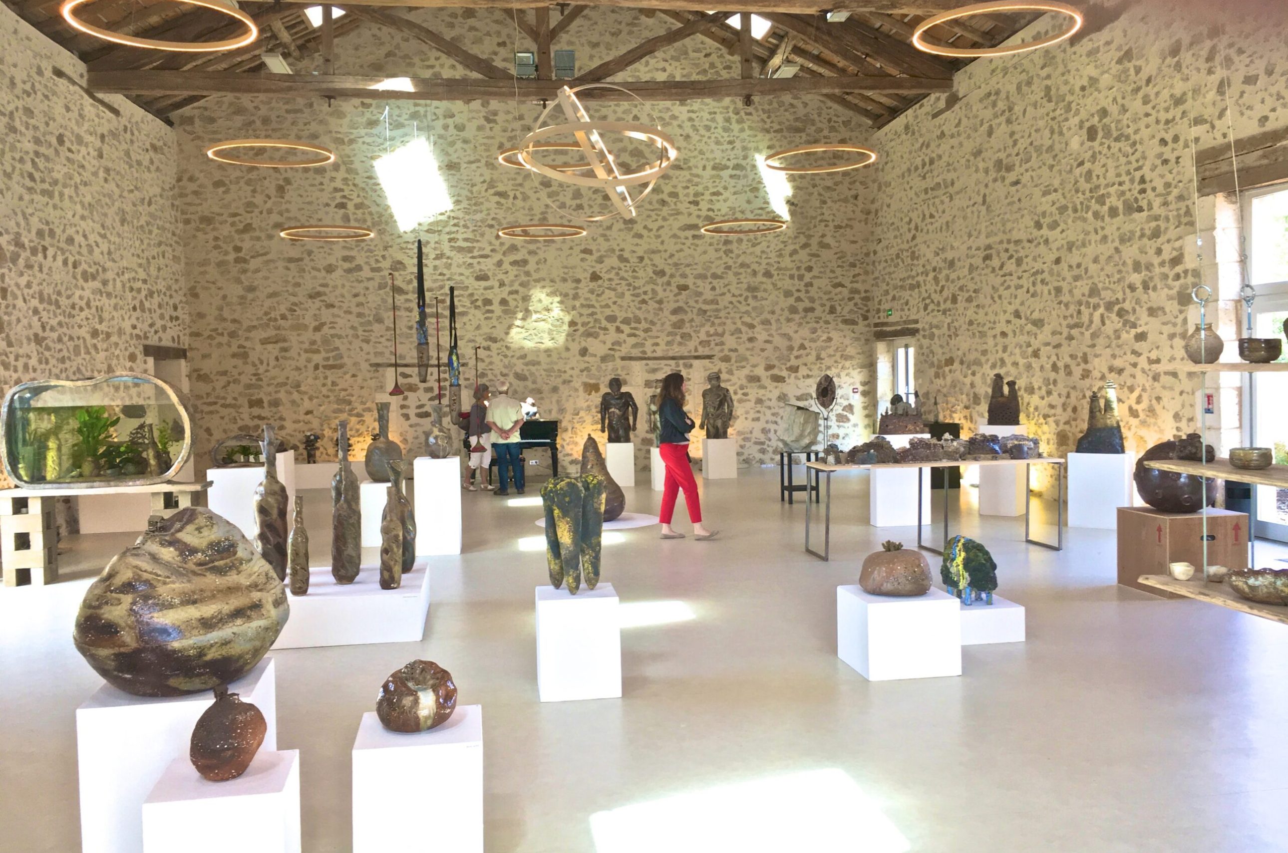 Montagenet - Grande Salle - 7e Biennale “Génération Céramique“ - Juillet-Août 2017 (1)